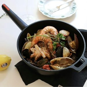 wok-pan-va-frying-pan-la-gi-chung-co-gi-khac-biet