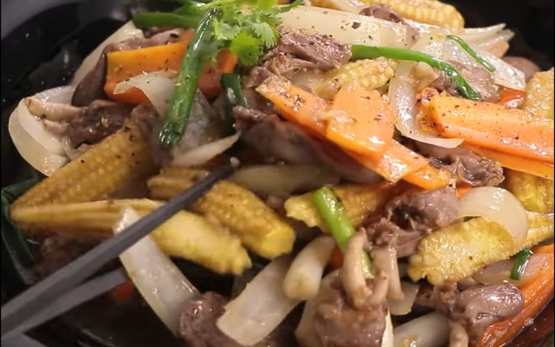 cach-lam-tim-ga-xao-bap-non-cuc-ngon-mieng