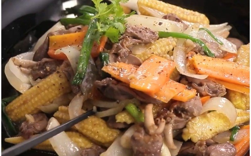 cach-lam-tim-ga-xao-bap-non-cuc-ngon-mieng